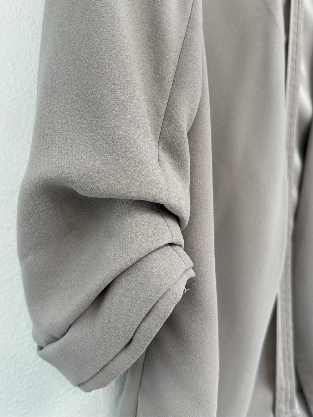 Maison d'Amelie Paris Women's Gray Jacket Blazer with rouse sleeves pockets XS - Picture 3 of 6